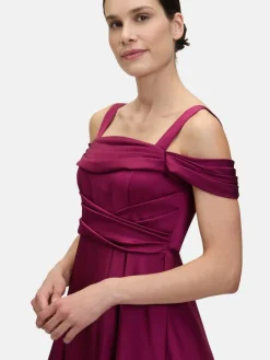 Vera Mont Kleider*Damen Abendkleid rot uni