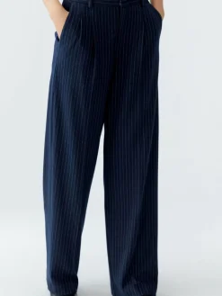 Oui Hosen*Damen Bundfaltenhose blau gestreift