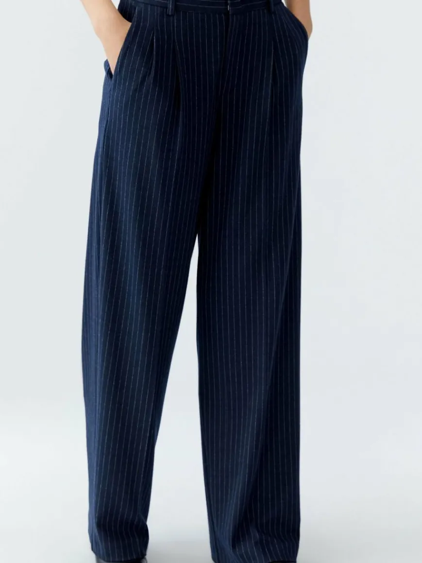 Oui Hosen*Damen Bundfaltenhose blau gestreift