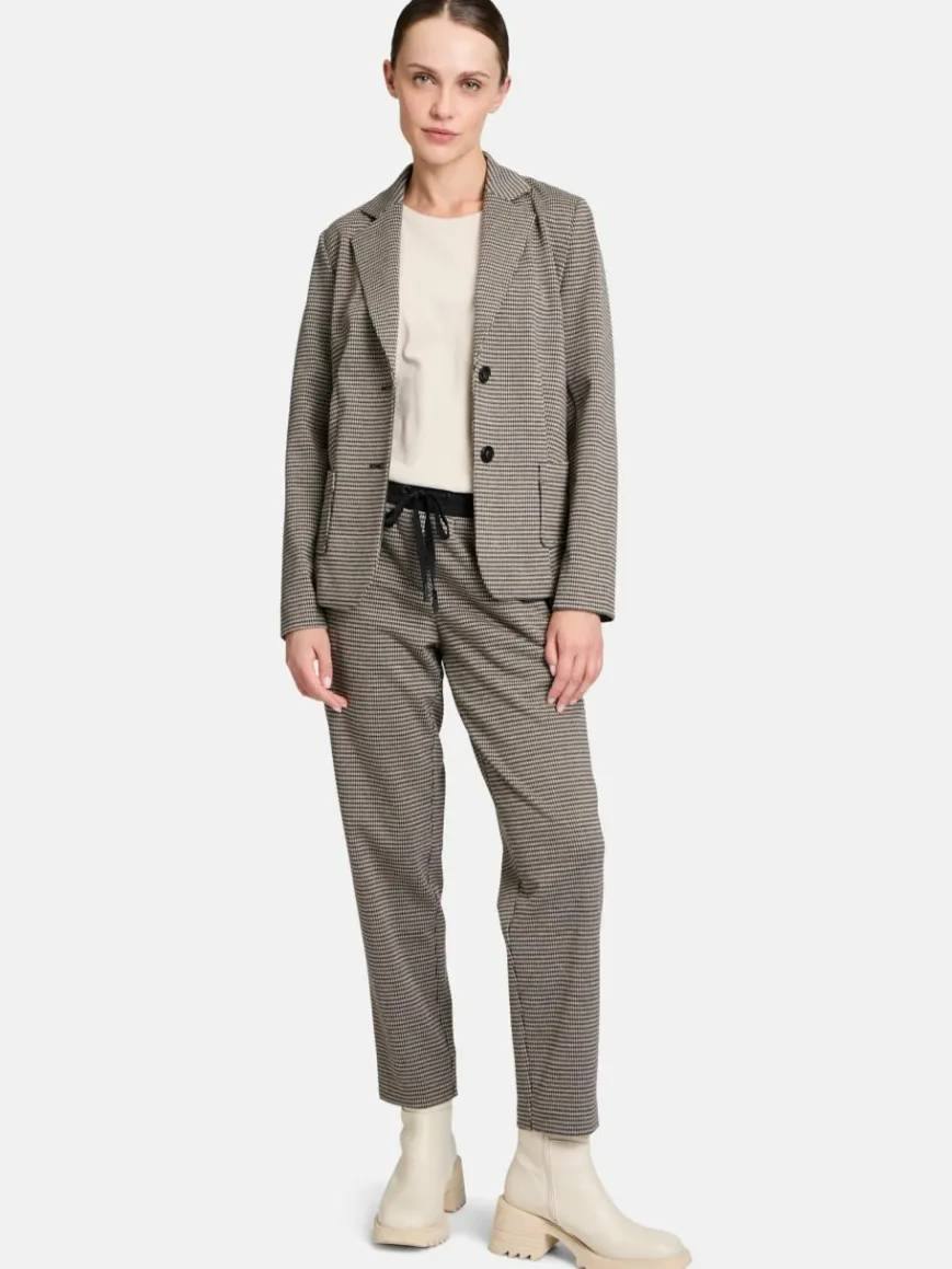 Betty & Co Blazer*Damen Kurzblazer schwarz kariert