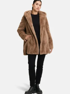 Betty Barclay Jacken & Westen*Damen Plüschjacke braun camel uni