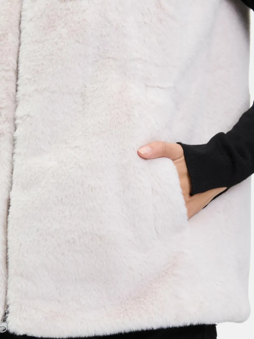 Betty Barclay Jacken & Westen*Damen Plüschweste beige uni