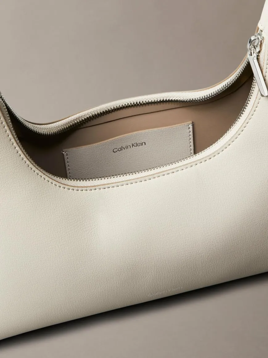 Calvin Klein Taschen & Rucksäcke*Damen Schultertasche beige uni