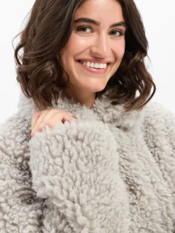 Amber & June Jacken & Westen*Damen Teddyjacke hellgrau uni